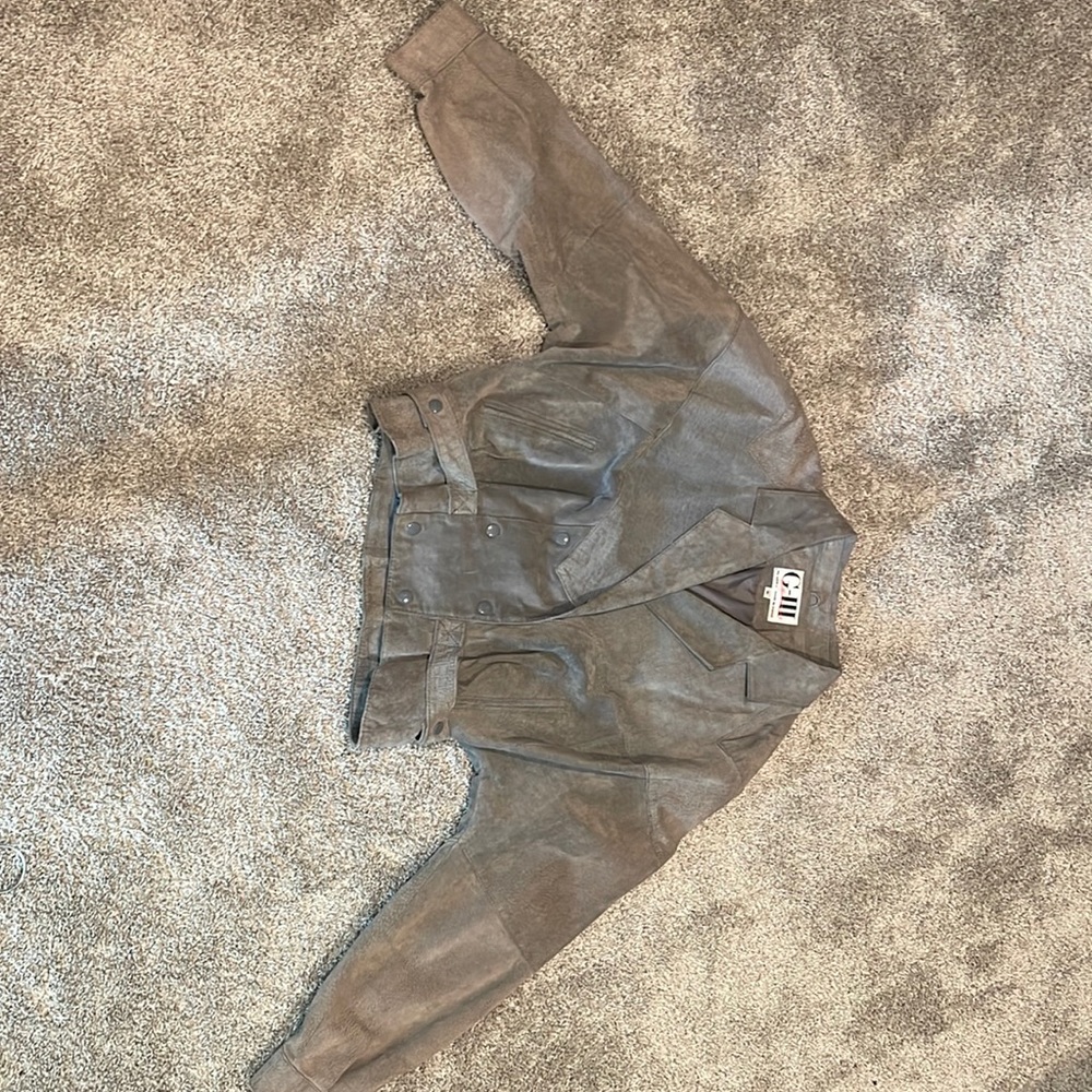 Vintage crop leather jacket
